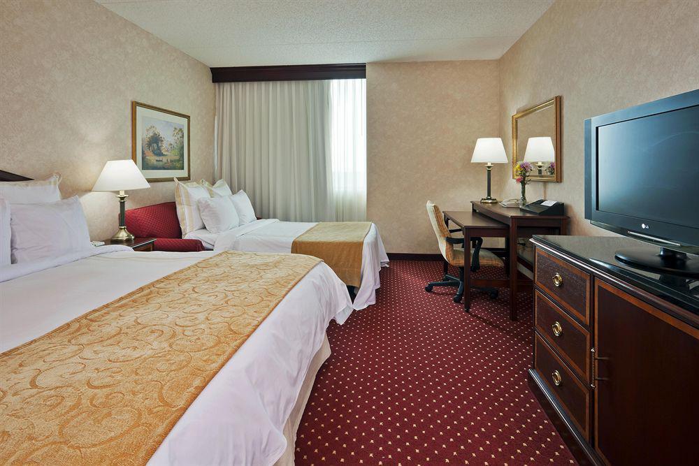 Marriott Cincinnati Northeast Мейсън Стая снимка